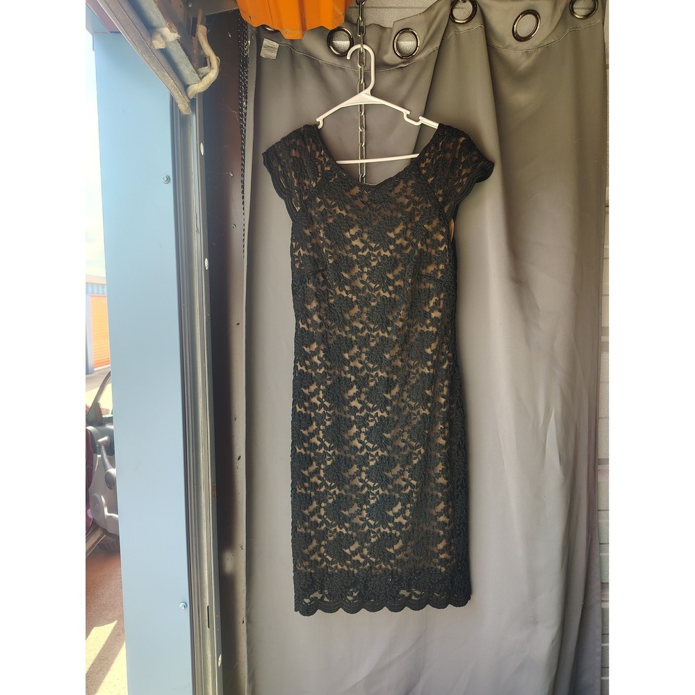 CB‎ Established 1962 Black Floral Lace Sheath Dress Nude Lining Size 12 Cocktail